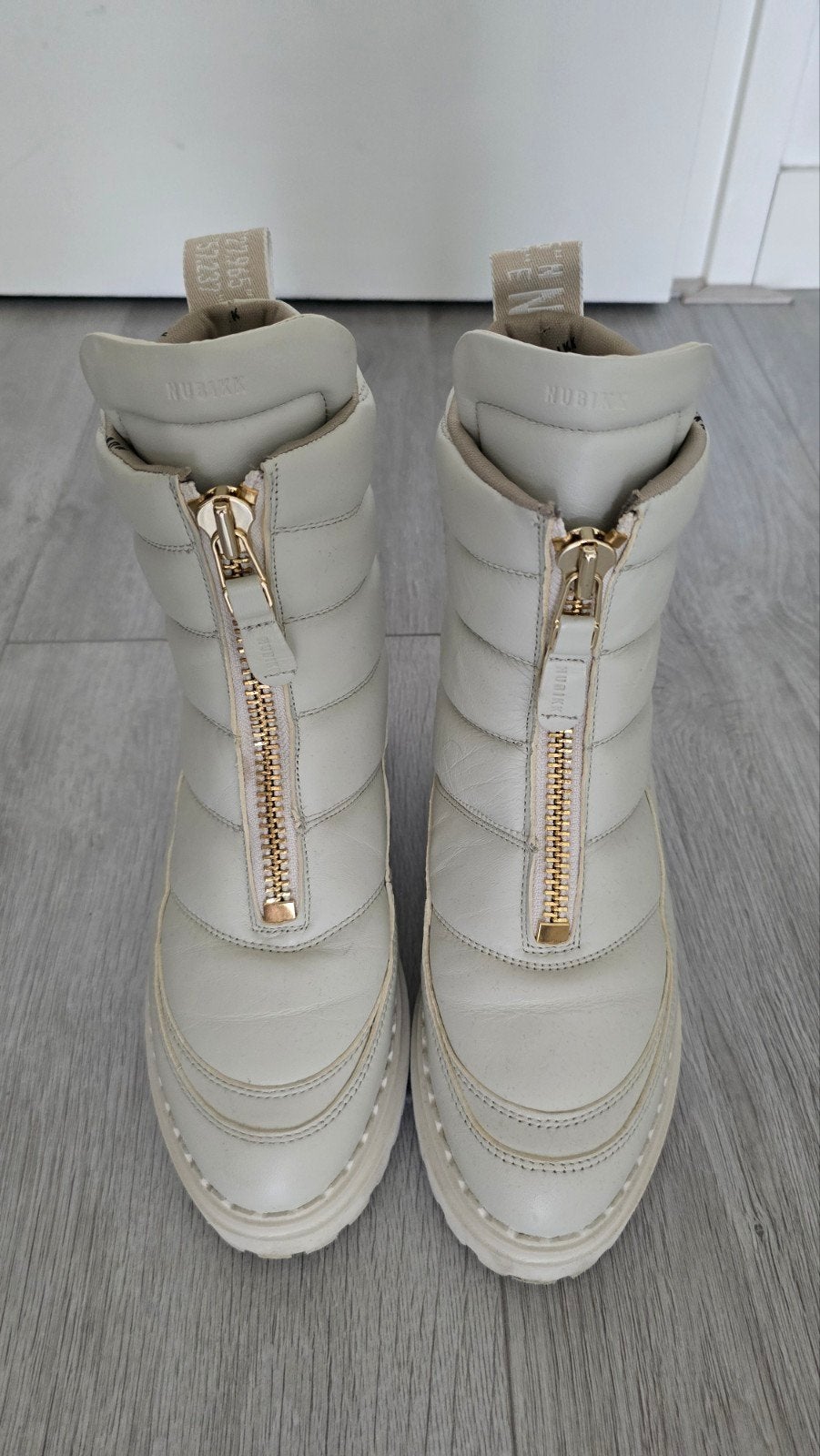 Nubikk ecru boot maat 39, Kleding | Dames, Schoenen, Ophalen of Verzenden, Zo goed als nieuw, Zwart