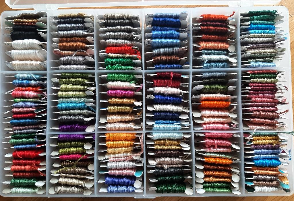 167 x DMC borduurgaren, Ophalen of Verzenden, Zo goed als nieuw, Patroon