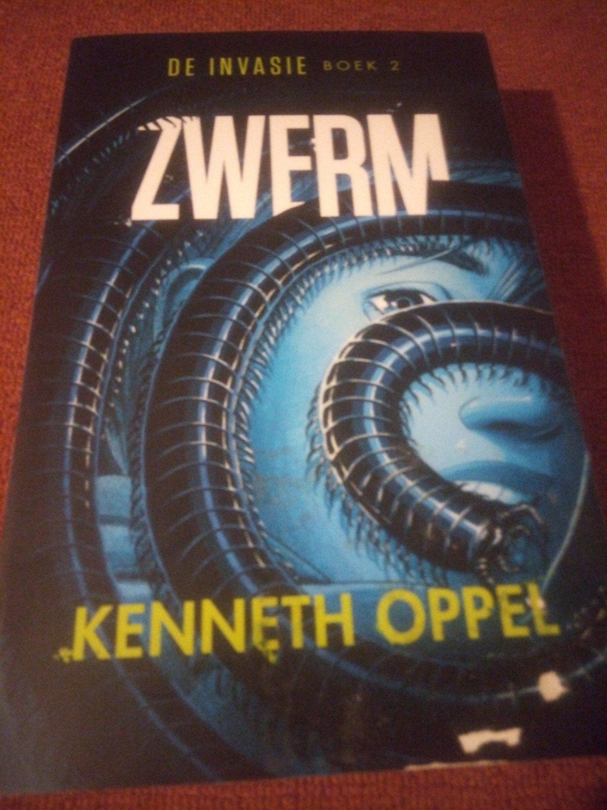 ZWERM - De Invasie Boek 2 - Kenneth Oppel, Boeken, Verzenden
