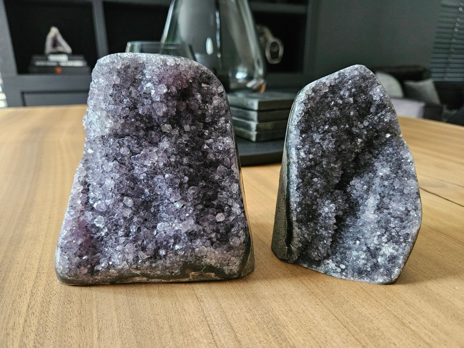 amethist donkerpaars geode flower kathedraal cutbase, Ophalen of Verzenden, Mineraal