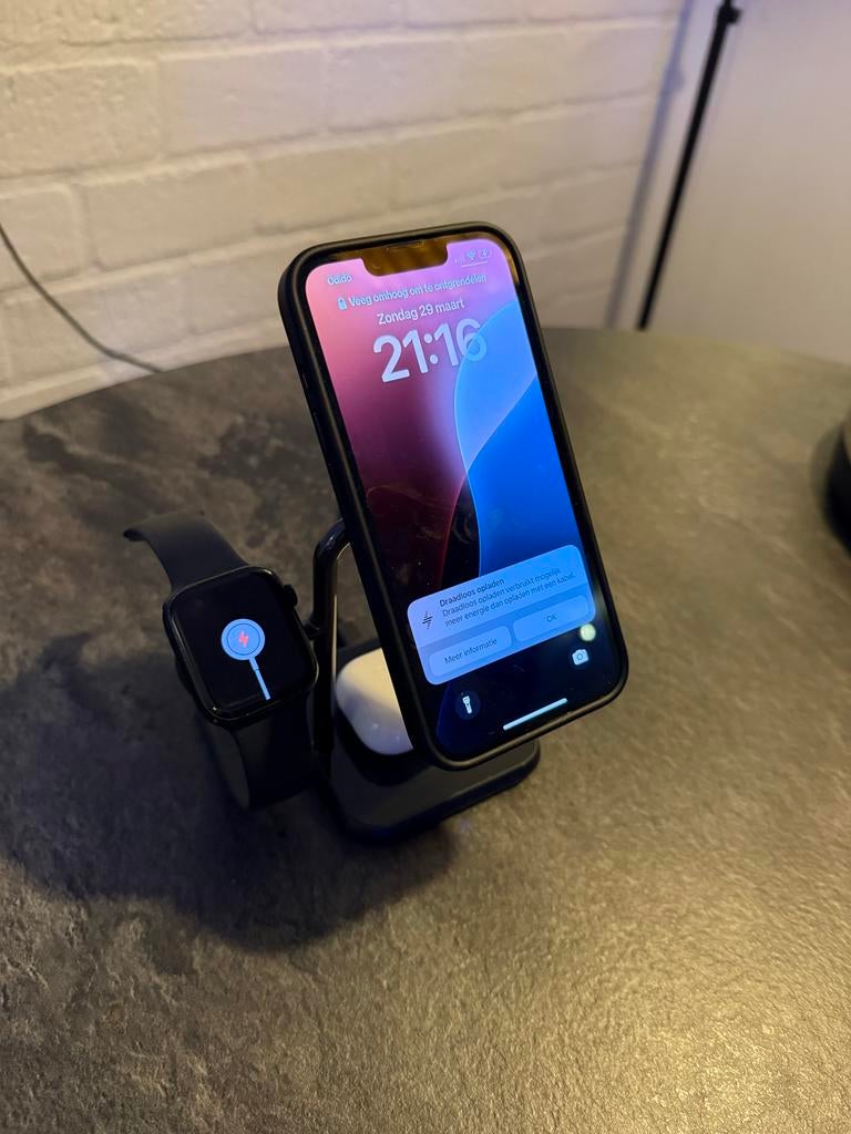 Zens - Draadloze oplader voor iPhone, Apple Watch en AirPods, Ophalen of Verzenden, Gebruikt, Apple iPhone