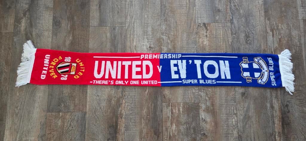 Sjaal Manchester United - Everton, Verzamelen, Sportartikelen en Voetbal, Ophalen of Verzenden, Zo goed als nieuw, Buitenlandse clubs