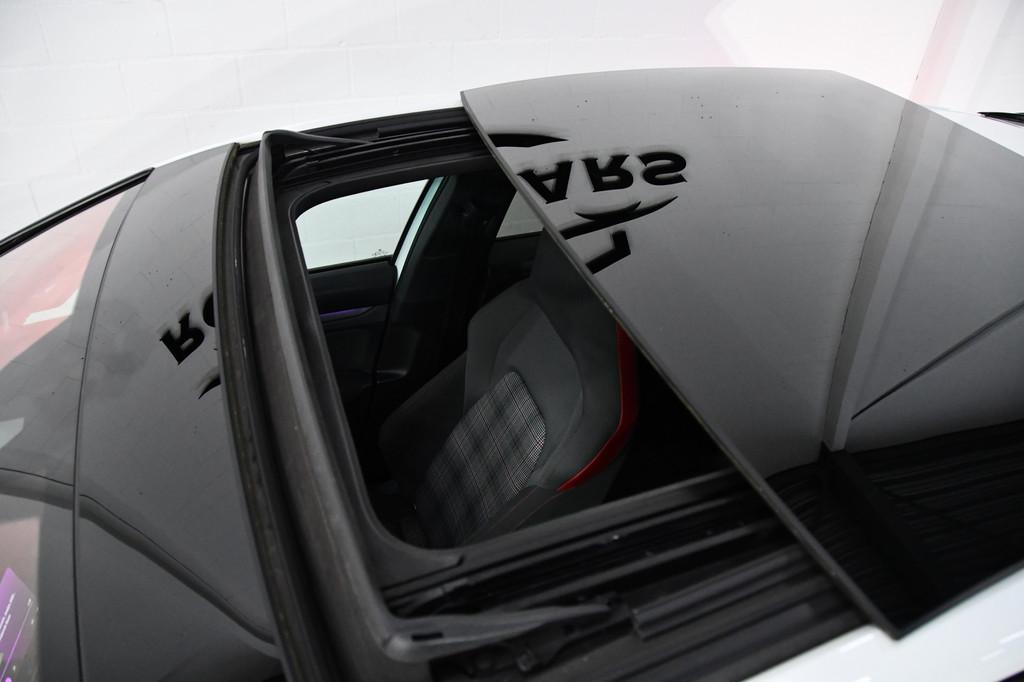 Volkswagen Golf 2.0 TSI GTI*Pano*H&K*Blindspot*Keyless, Auto's, Euro 6, 4 cilinders, 1984 cc, Alcantara