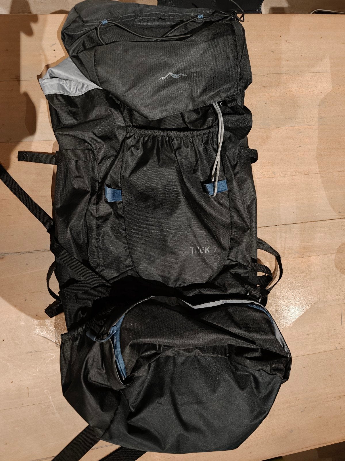 Trek 70L backpack rugzak, Ophalen of Verzenden, Zo goed als nieuw