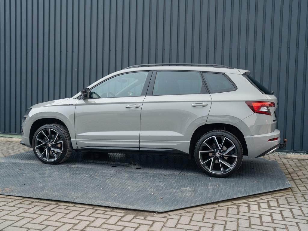 Skoda Karoq 1.5 TSI ACT Sportline Business | Trekhaak wegkl., Auto's, Skoda, Voorwielaandrijving, Stof, 4 cilinders, Handgeschakeld