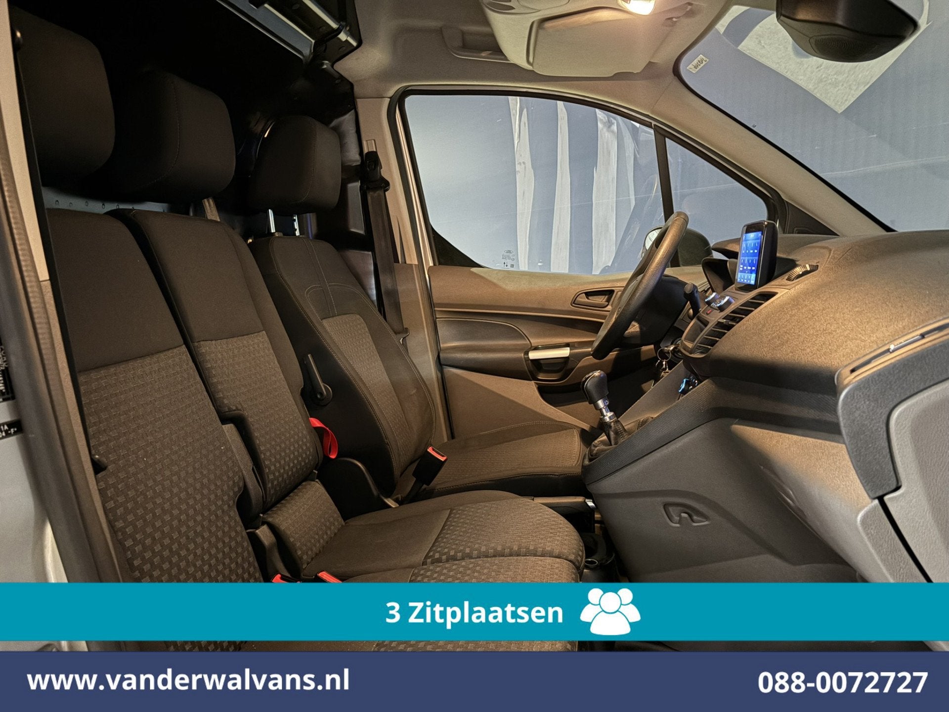 Foto 2 van Ford Transit Connect 1.5 EcoBlue 100pk L2H1 Euro6 Airco | 3-