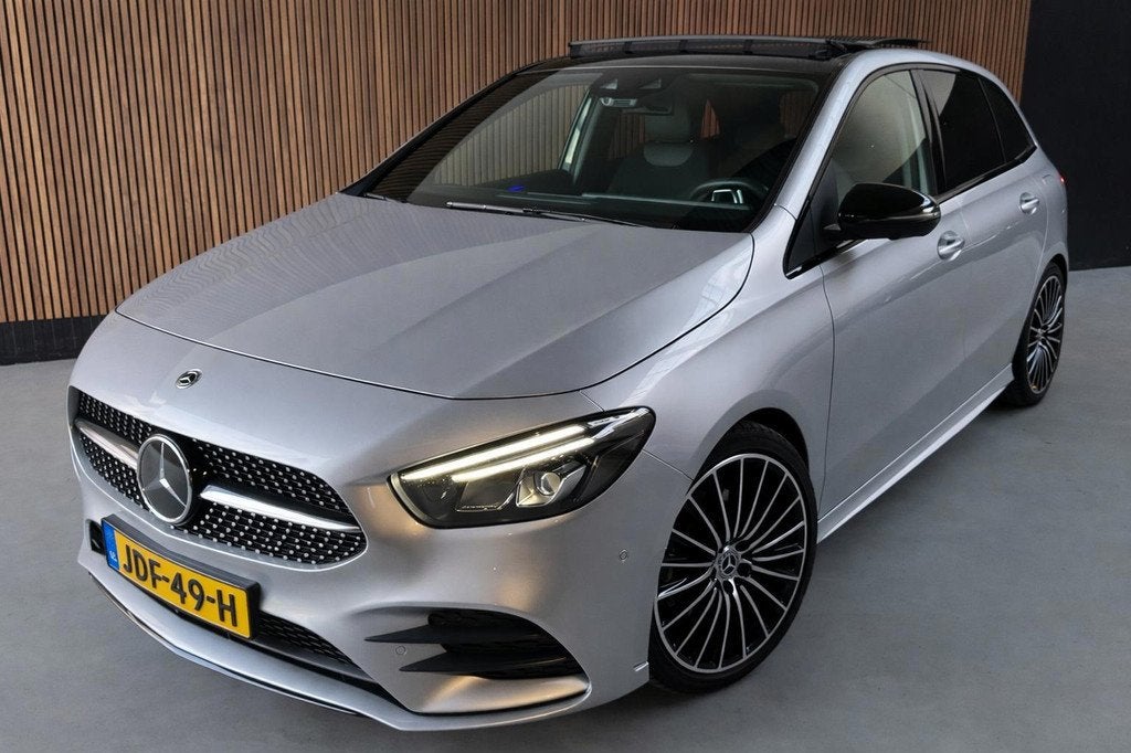 Mercedes-Benz B-klasse 220 4MATIC AMG PANO 360 CAMERA MEMORY, Bedrijf, Vierwielaandrijving, Zilver of Grijs, Lease