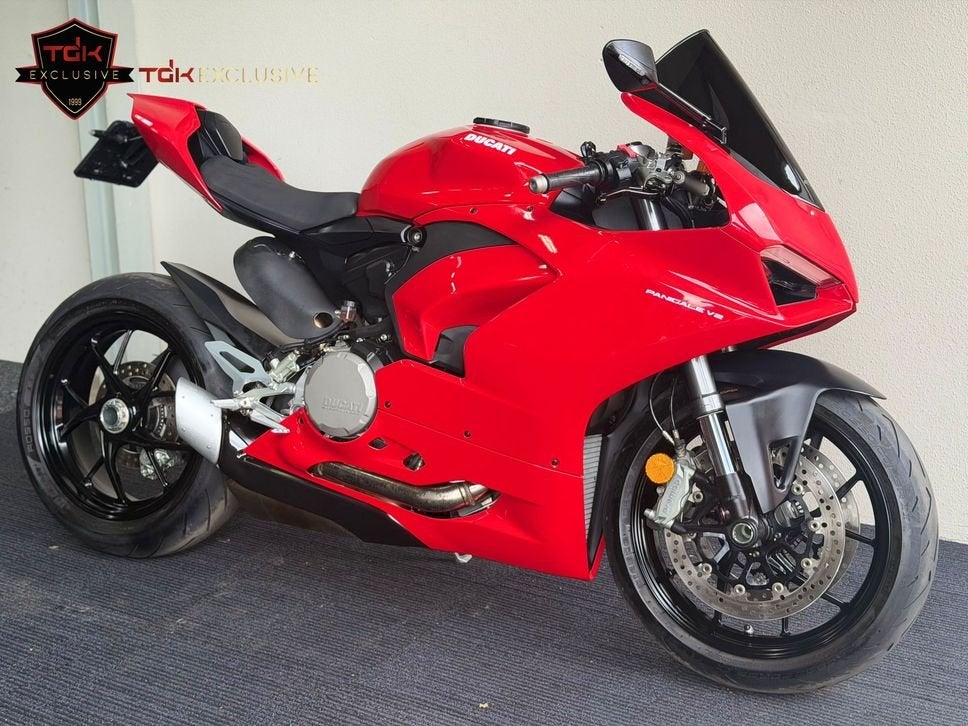 DUCATI PANIGALE V2 NIEUWSTAAT! (V4 S 899 1199 1299 959 851), 2 cilinders, Motorrijbewijs A, Bedrijf, Super Sport