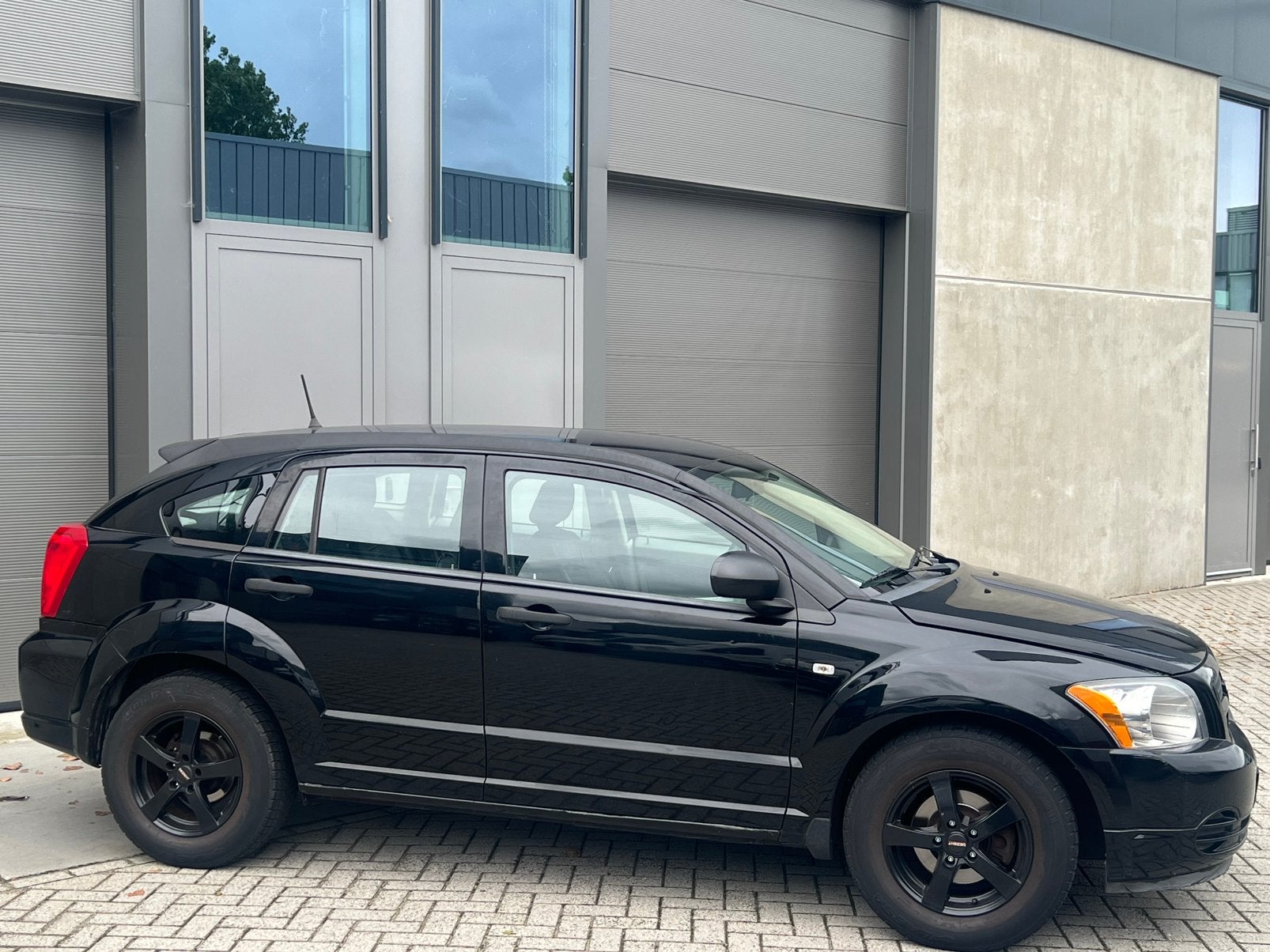 Foto 5 van Zwarte Nette Dodge Caliber 1.8 SXT Benzine/Airco/Apk/Nap!