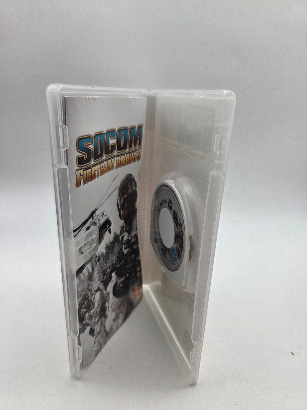SOCOM Fireteam Bravo 3 PSP Essentials, Spelcomputers en Games, Online, Gebruikt, Shooter, Sony Computer Entertainment