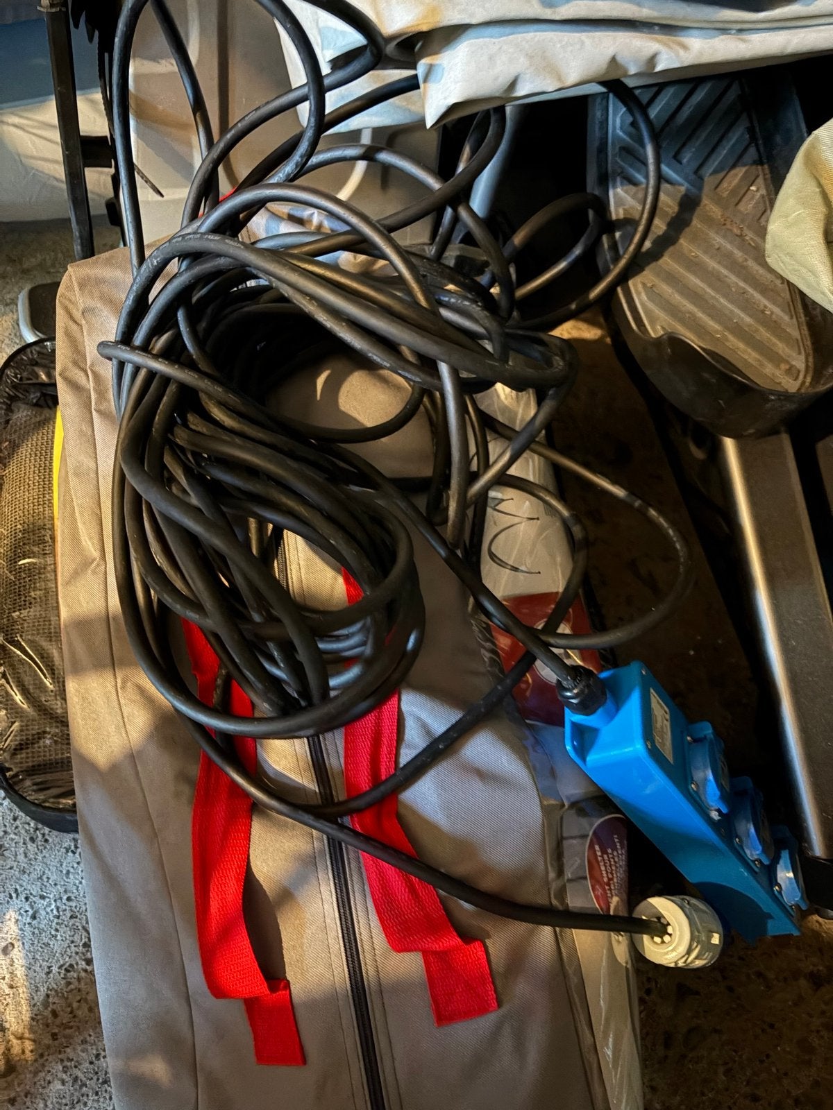 20 meter CEE verlengkabel met stekkerdoos 16A 250V IP44, Ophalen, Gebruikt