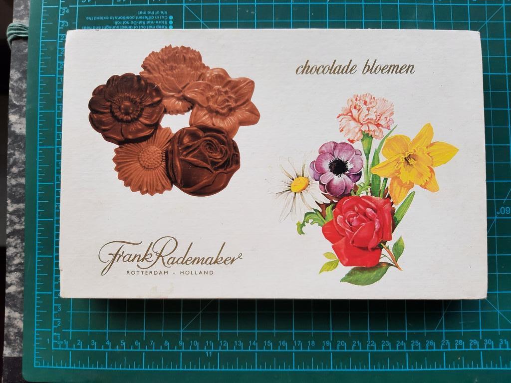 kartonnen doos, Frank Rademaker Rotterdam Chocolade Bloemen, Verzamelen, Ophalen of Verzenden, Gebruikt, Verpakking