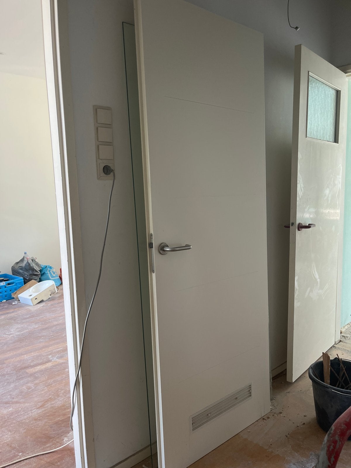 Moderne binnendeur met ventilatierooster 2.11 x 78, Ophalen, Gebruikt, 80 tot 100 cm, Binnendeur