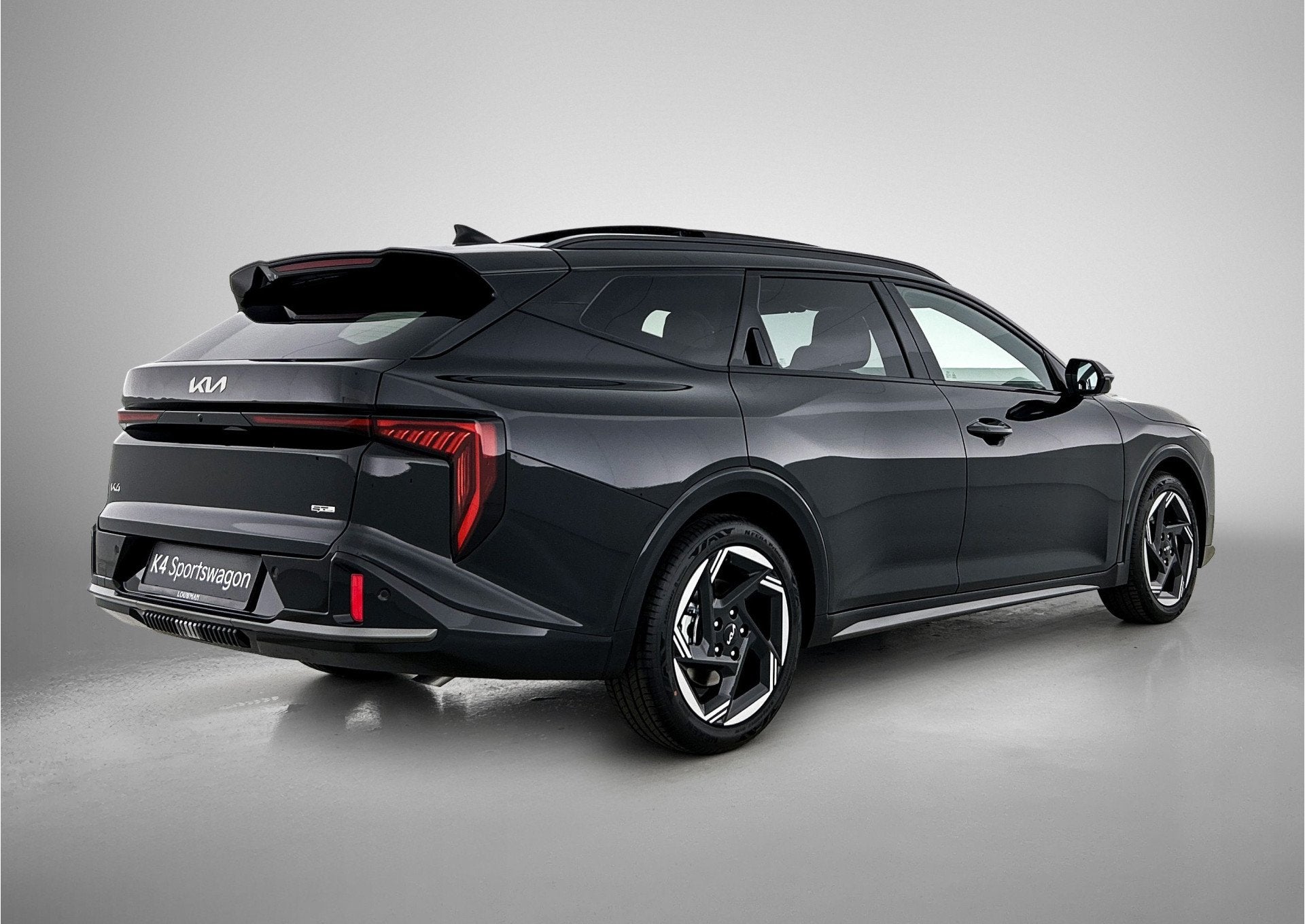 Kia K4 Sportswagon 1.0 T-GDi MHEV GT-Line Launch Edition (pa, Auto's, Kia, 12 maanden, Stof, 116 pk, Zwart