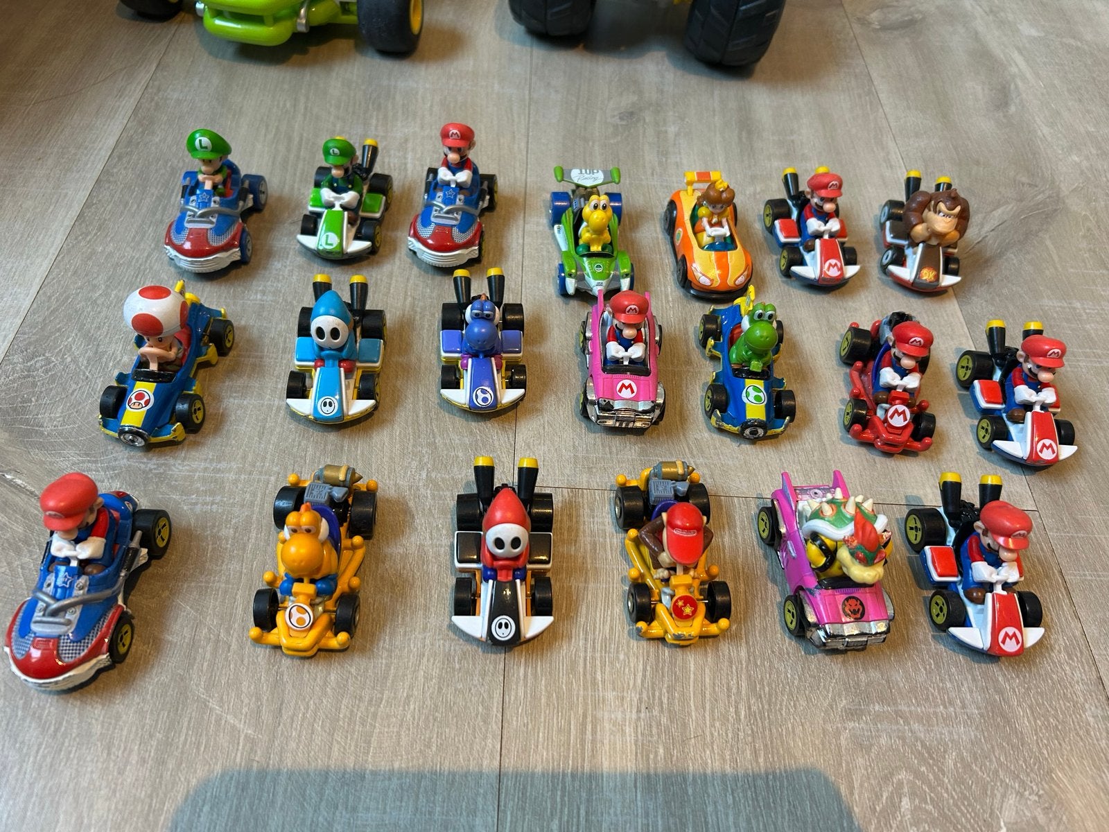 Grote collectie Mario Kart raceauto's - 18 stuks, Ophalen of Verzenden, Zo goed als nieuw