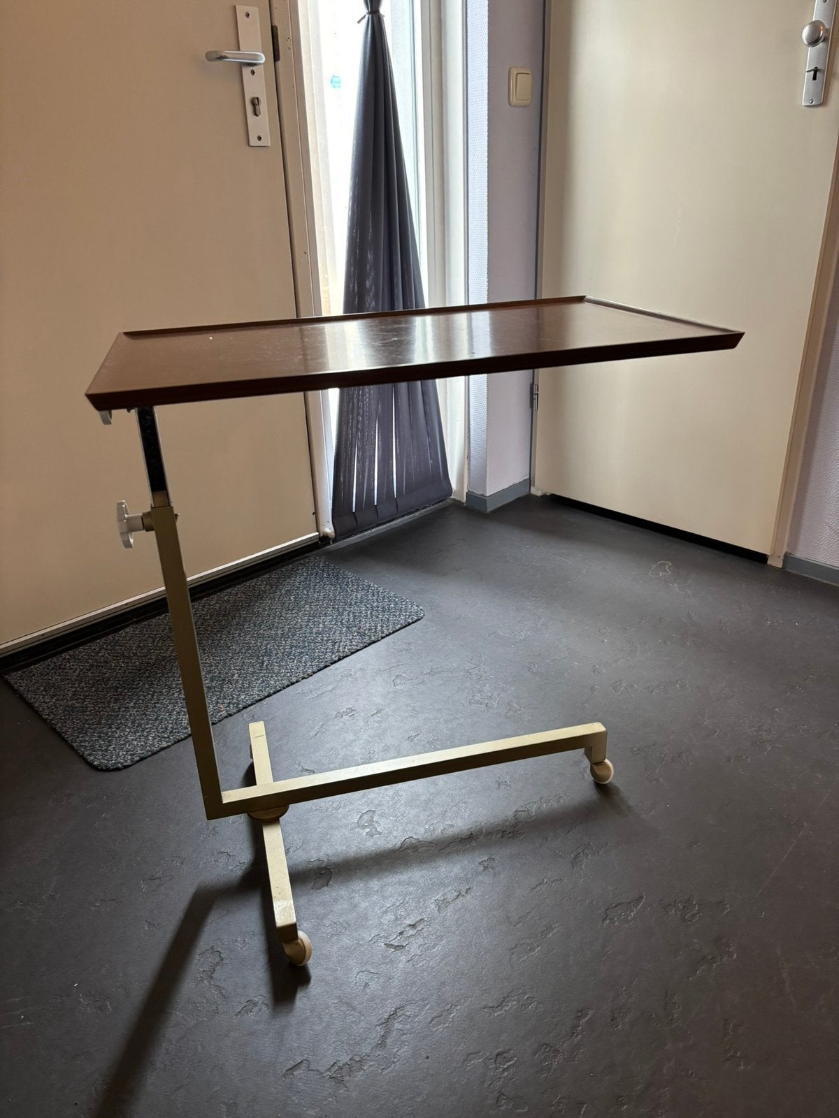 Bedtafel, Ophalen, Gebruikt