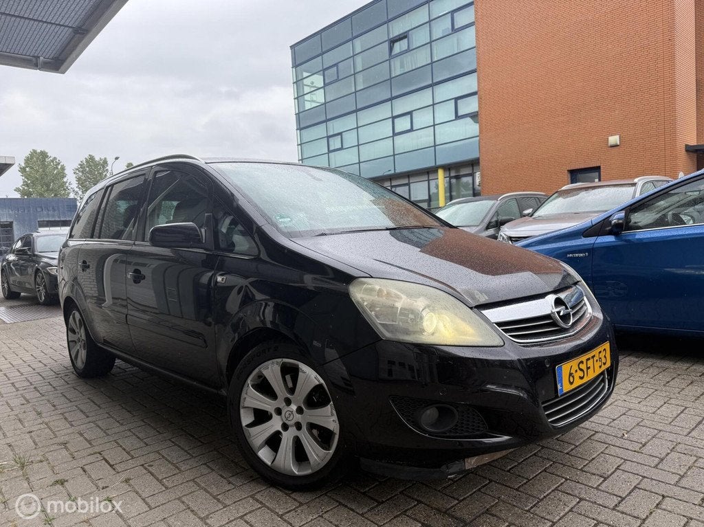 Opel Zafira 2.2 Cosmo Xenon 7 zitplaaatsen Leer Nieuwe APK, Auto's, Voorwielaandrijving, Gebruikt, 4 cilinders, 150 pk