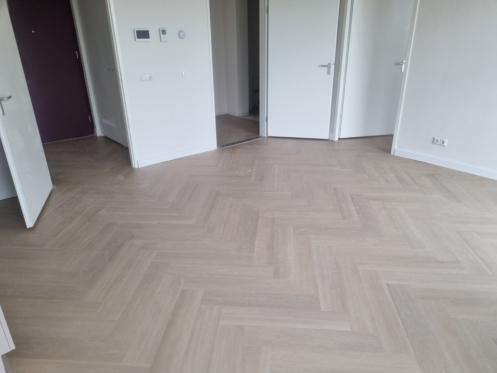 laminaat pvc visgraat leggen, Huizen en Kamers, Kamers te huur, Amsterdam