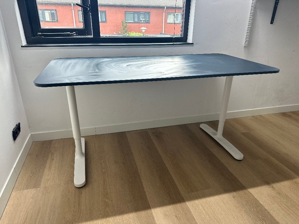 IKEA BEKANT verstelbaar zit sta bureau blauw wit 160 x 80, Ophalen, Zit-sta bureau, Gebruikt, 180 cm