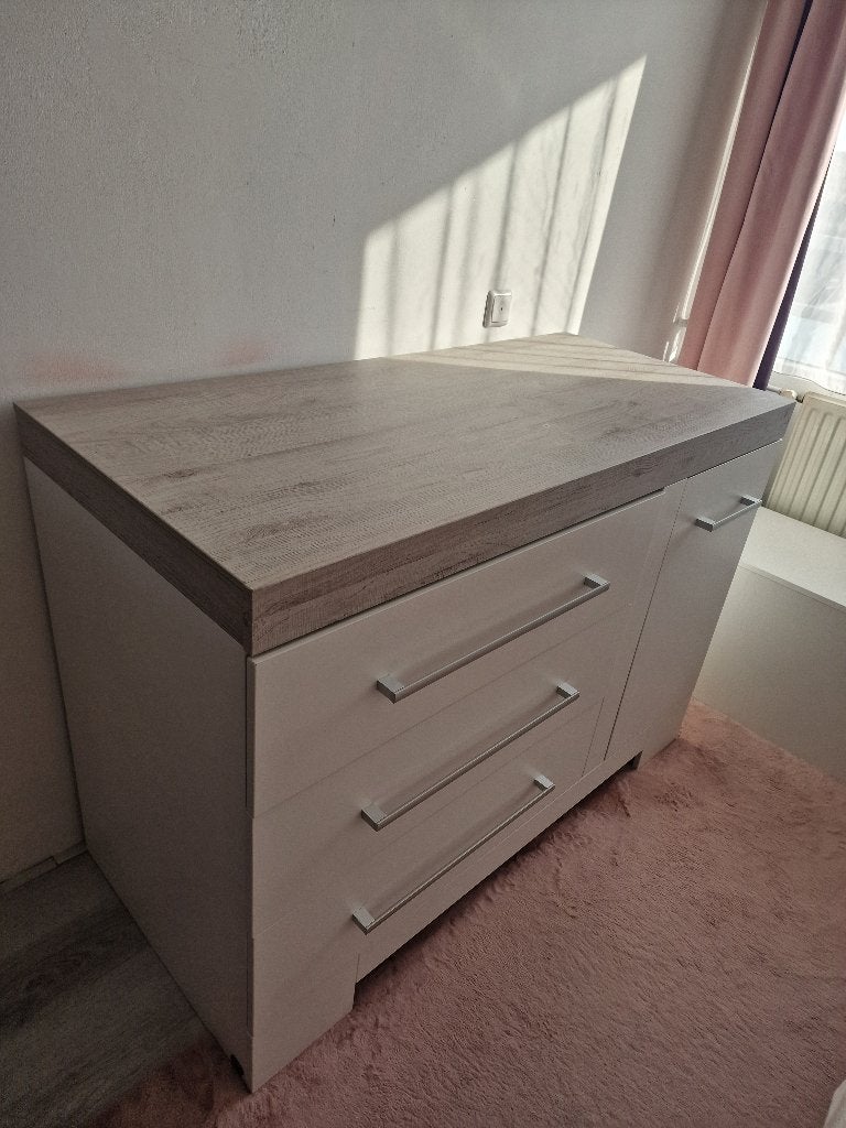 Commode, Kinderen en Baby's, Kinderkamer | Commodes en Kasten, Zo goed als nieuw, Commode, 90 tot 105 cm, 100 cm of meer, 50 tot 70 cm
