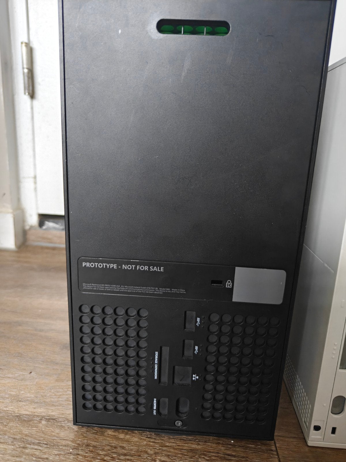 Foto 3 van XBox Series X en S (Niet voor verkoop bedoeld) Prototypes (N