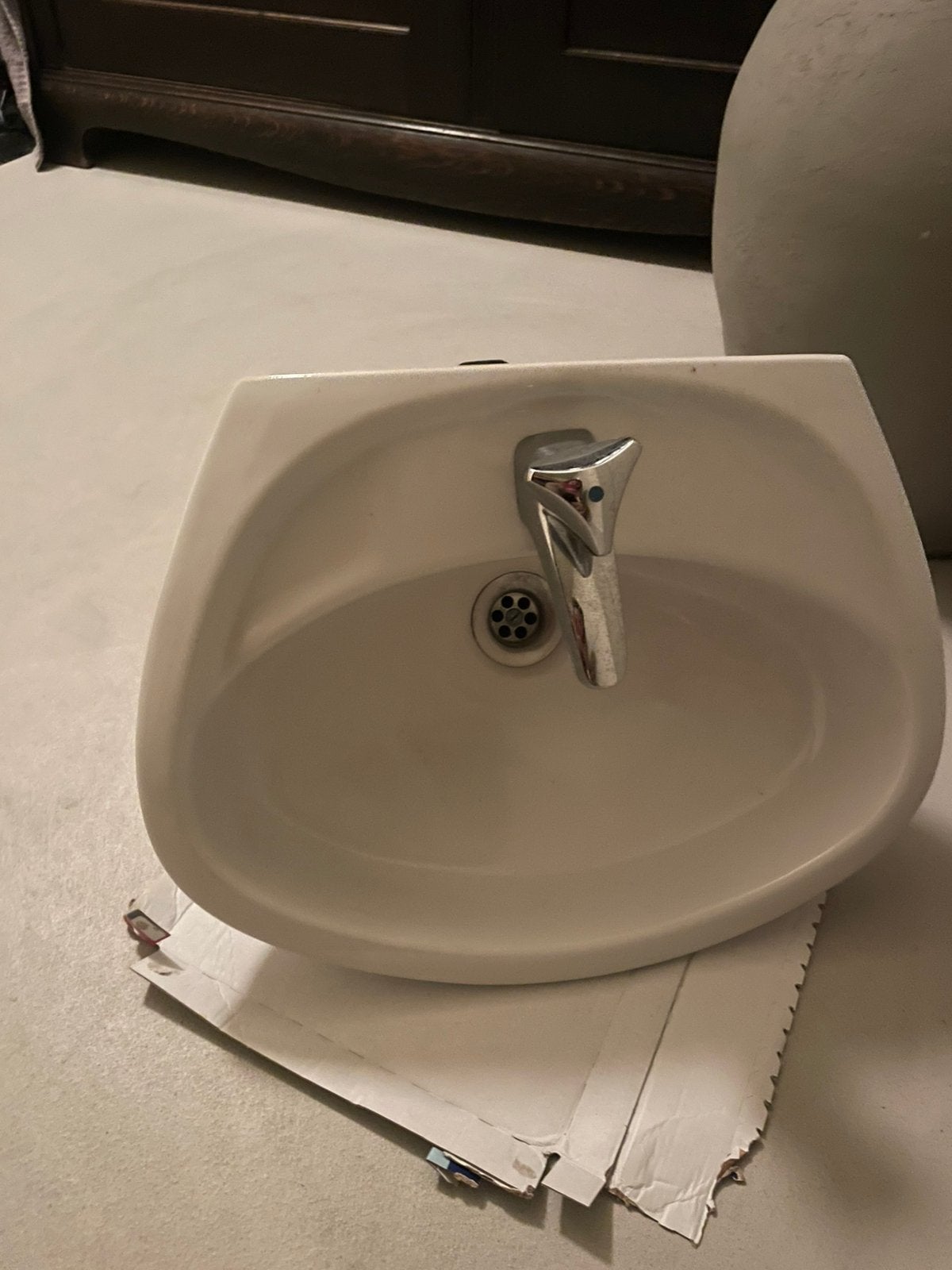Wastafel Villeroy & Boch, Ophalen, Zo goed als nieuw, Wastafel