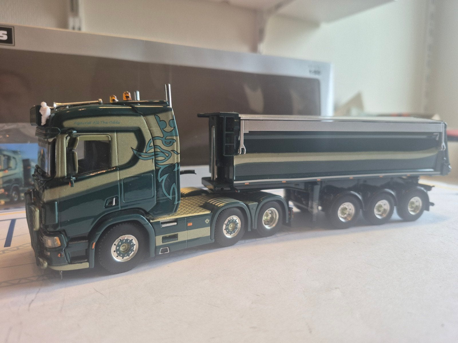 scania V8 van sommeren, Hobby en Vrije tijd, Modelauto's | 1:50, Ophalen of Verzenden, Zo goed als nieuw, Bus of Vrachtwagen, Wsi