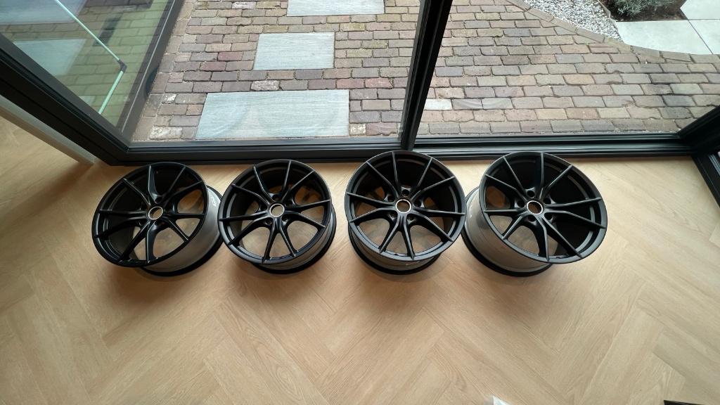 Porsche 911 991 4S velgen breedset, Ophalen, Gebruikt, 255 mm, Velg(en)