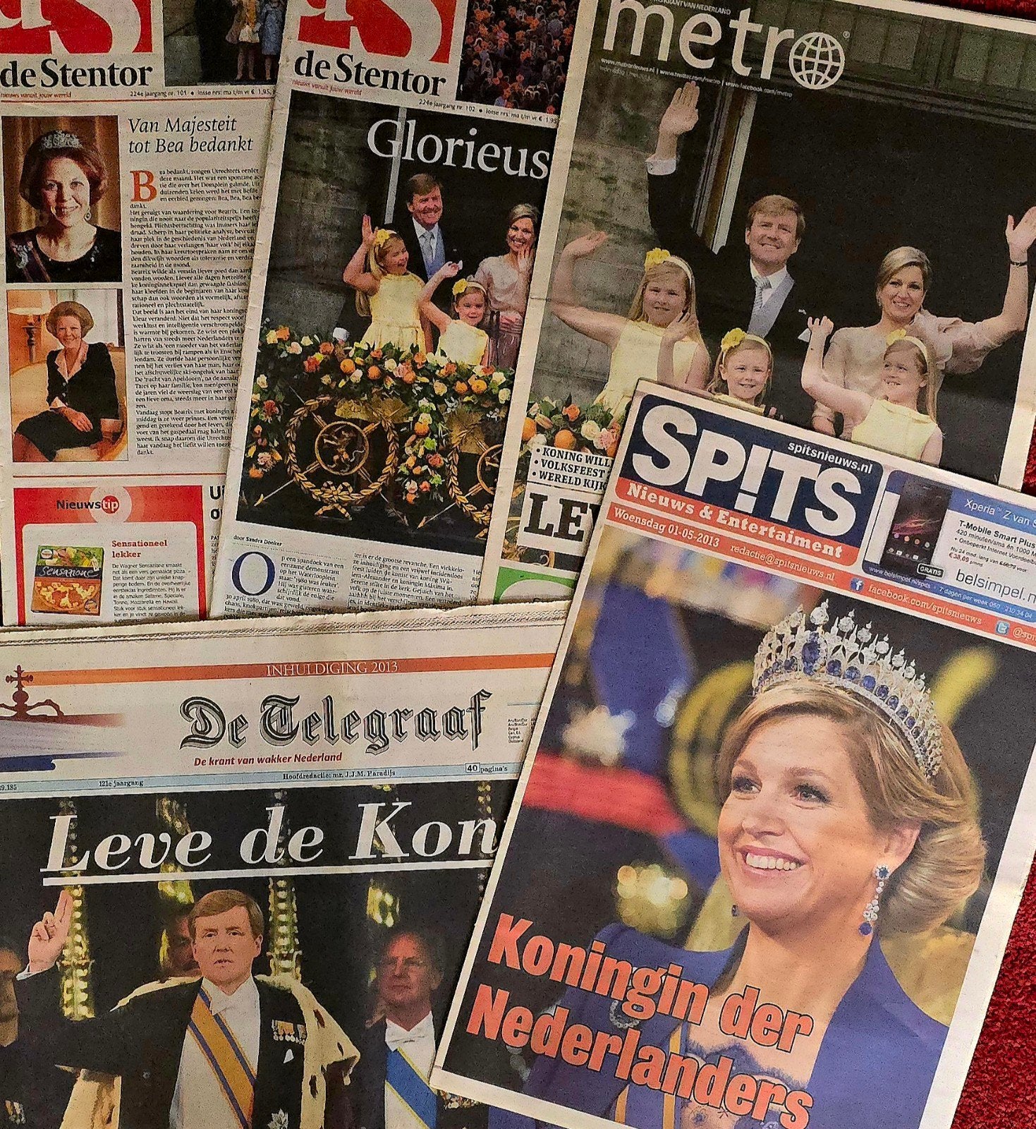Inhuldiging Willem-Alexander: Kranten 1 mei 2013 (5 stuks), Ophalen of Verzenden, Zo goed als nieuw, Krant
