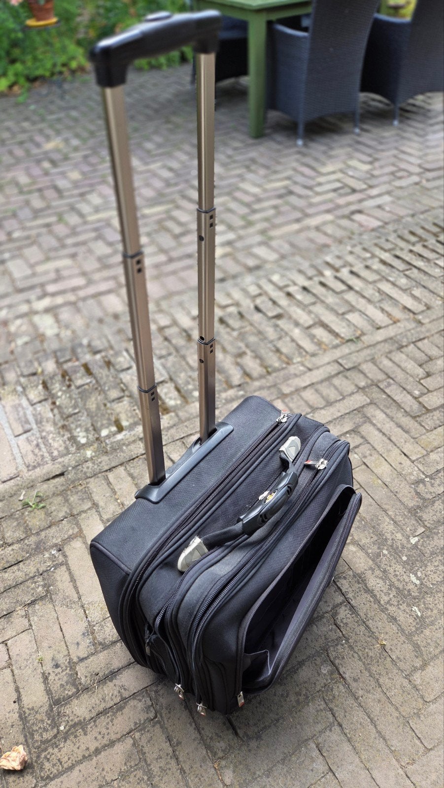 Zwarte laptop reiskoffer, Ophalen, 40 tot 60 cm, Wieltjes, Gebruikt
