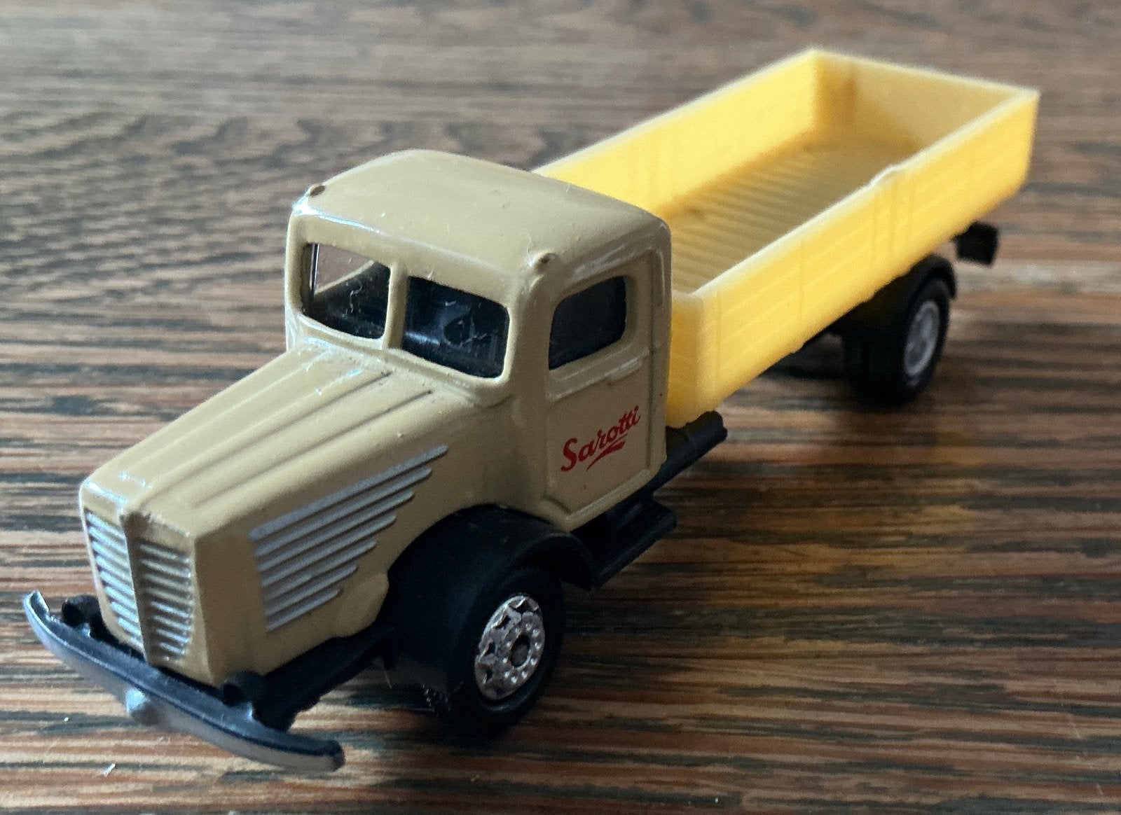 Oude Citroën U23 vrachtwagen Sarotti, Ophalen, Zo goed als nieuw, Bus of Vrachtwagen