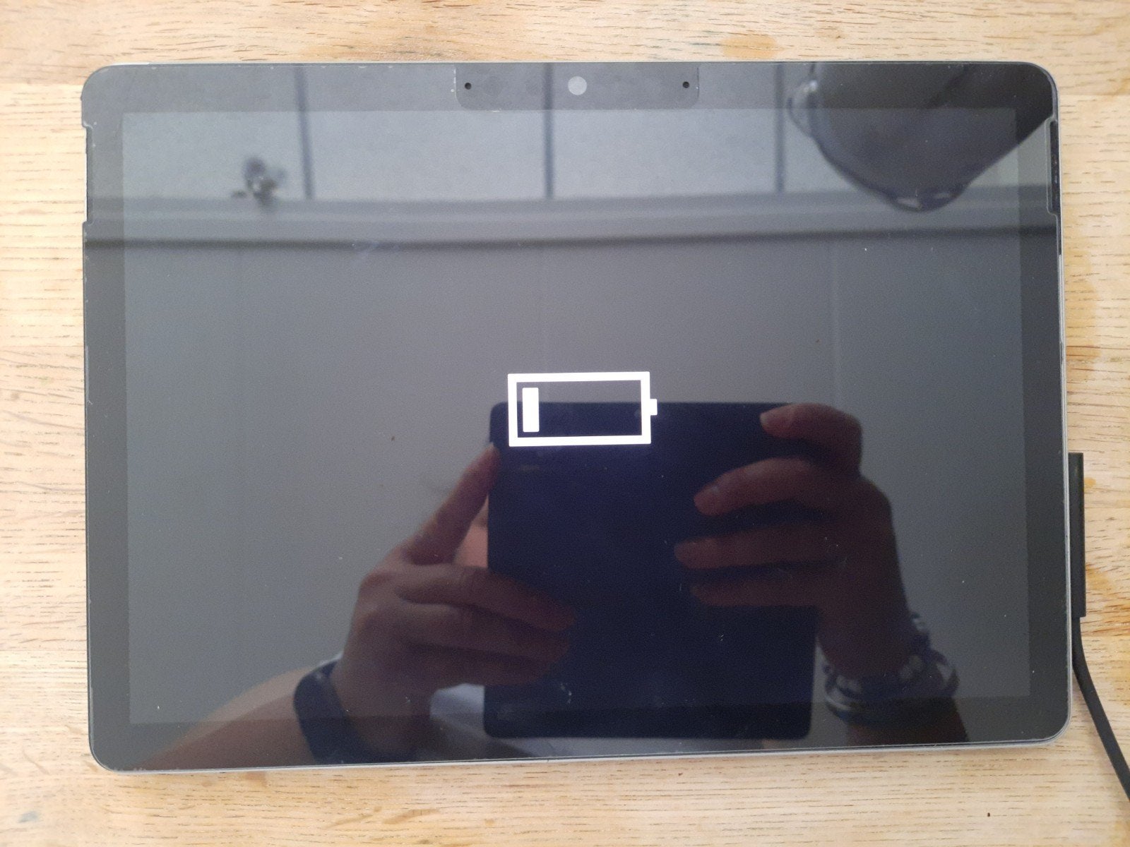 Microsoft Surface Go 2 (1901) 64GB - Batterij defect, 10 inch, Surface Go 2 (1901), Ophalen of Verzenden, Niet werkend