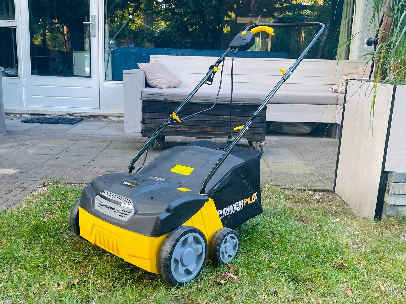 Powerplus elektrische verticuteermachine, Ophalen, Gebruikt, Elektrisch