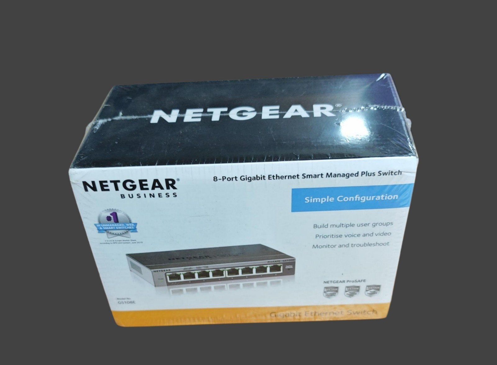 NETGEAR 8-Poorts Gigabit Ethernet Smart Managed Plus Switch, Ophalen, Nieuw
