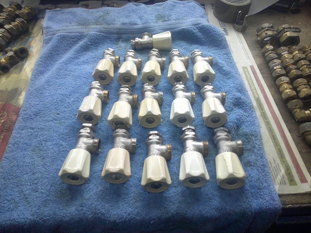 Radiatorkranen., Gebruikt, Minder dan 30 cm, Cv-ketel of Combi-ketel, Minder dan 60 cm