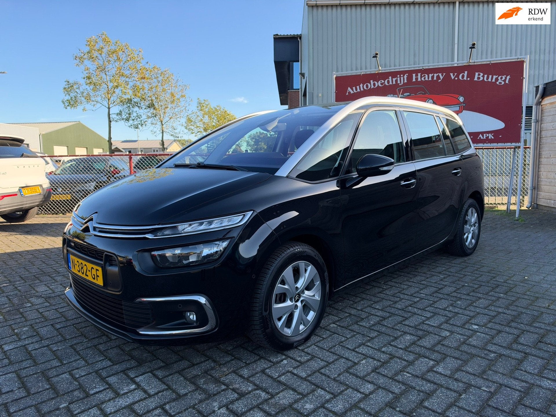 Citroen Grand C4 Picasso 1.2 PureTech Feel | Automaat | Trek, Auto's, Stof, Gebruikt, 1199 cc, Met garantie (alle)