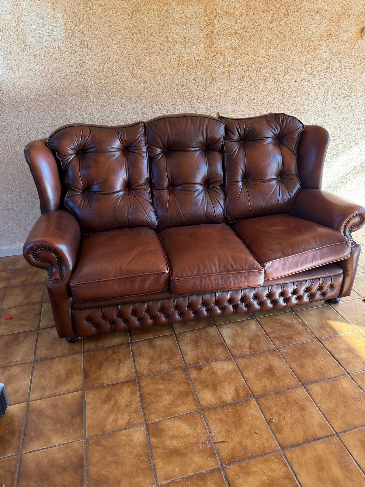 Springvale Chesterfield bank en fauteuil - leer, Ophalen, Gebruikt, Driepersoons, Rechte bank
