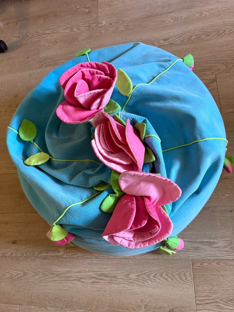 Poef met bloemen van Haba, Ophalen, Stof, Gebruikt, 75 tot 100 cm