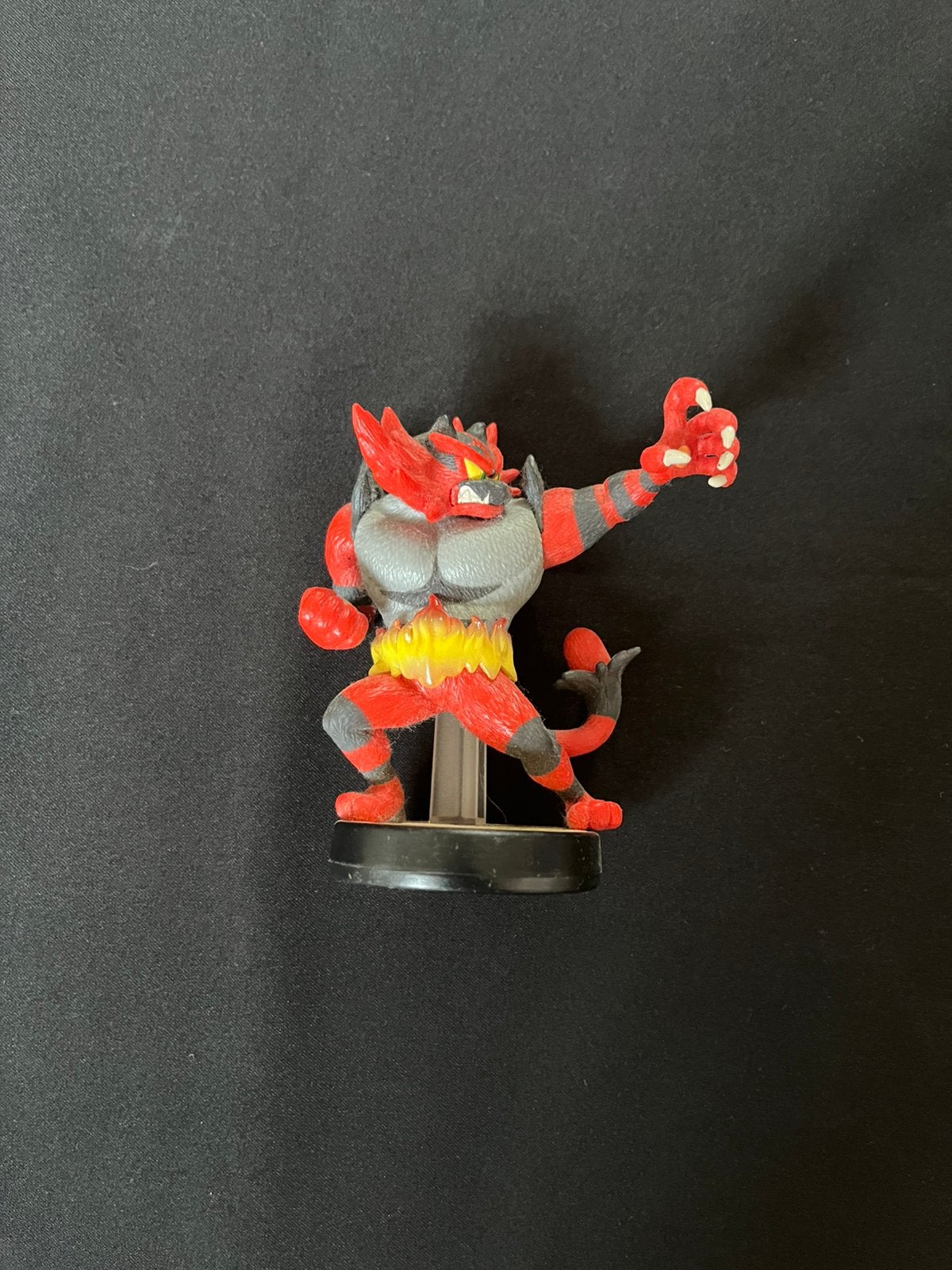 Nintendo amiibo incineroar poppetje félinferno, 1 speler, Ophalen of Verzenden, Zo goed als nieuw, Vanaf 3 jaar