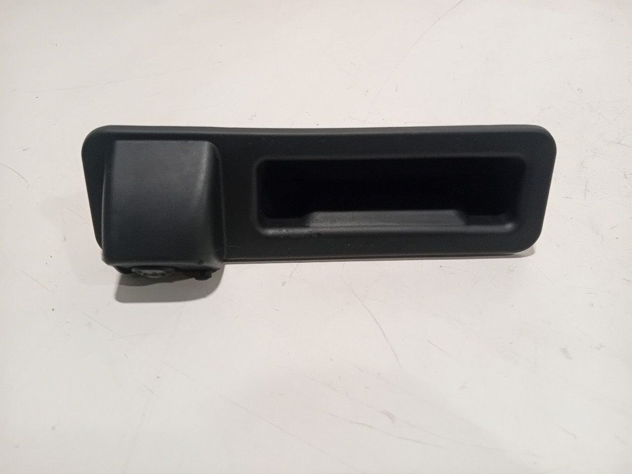 Handgreep achterklep BMW 2 serie, Onderdelen@venauto.nl, Van der Ven Autorecycling B.V., Gebruikt, Ettenseweg 76, 4706 PB Roosendaal, The Netherlands