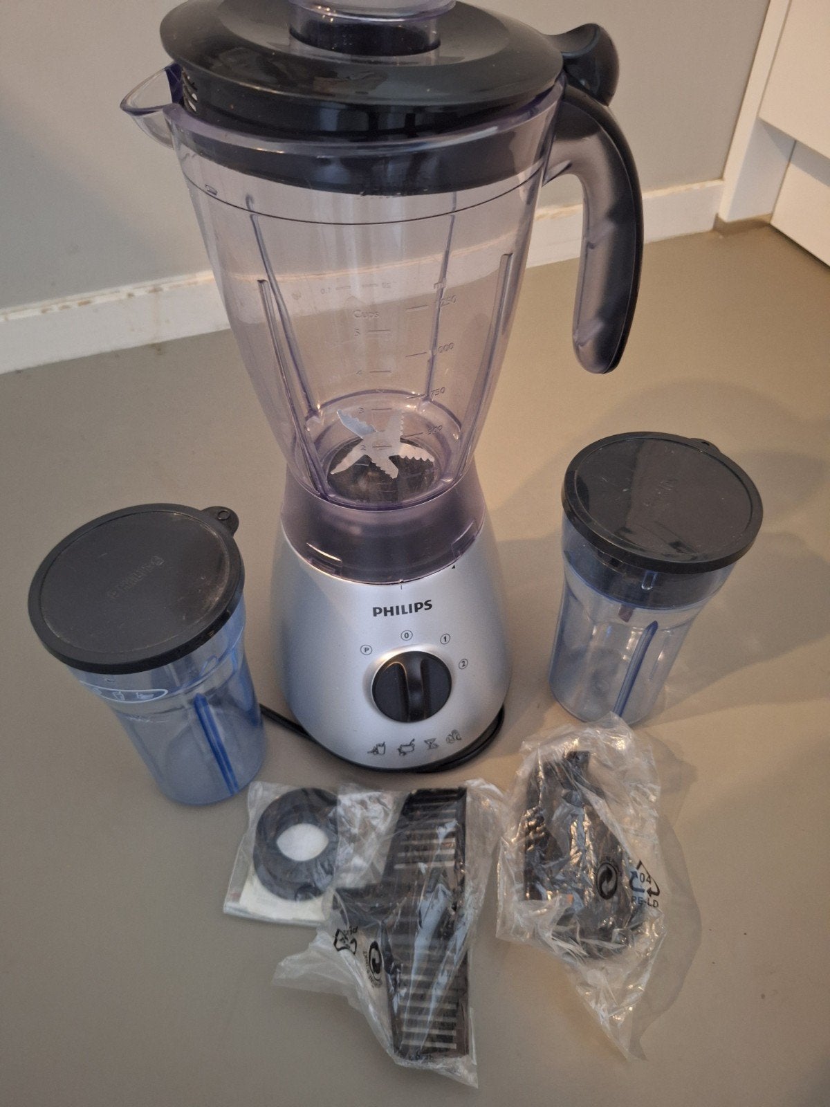 Philips Blender HR2000 - Krachtige 400W Keukenmachine, Ophalen of Verzenden, Gebruikt, Blender