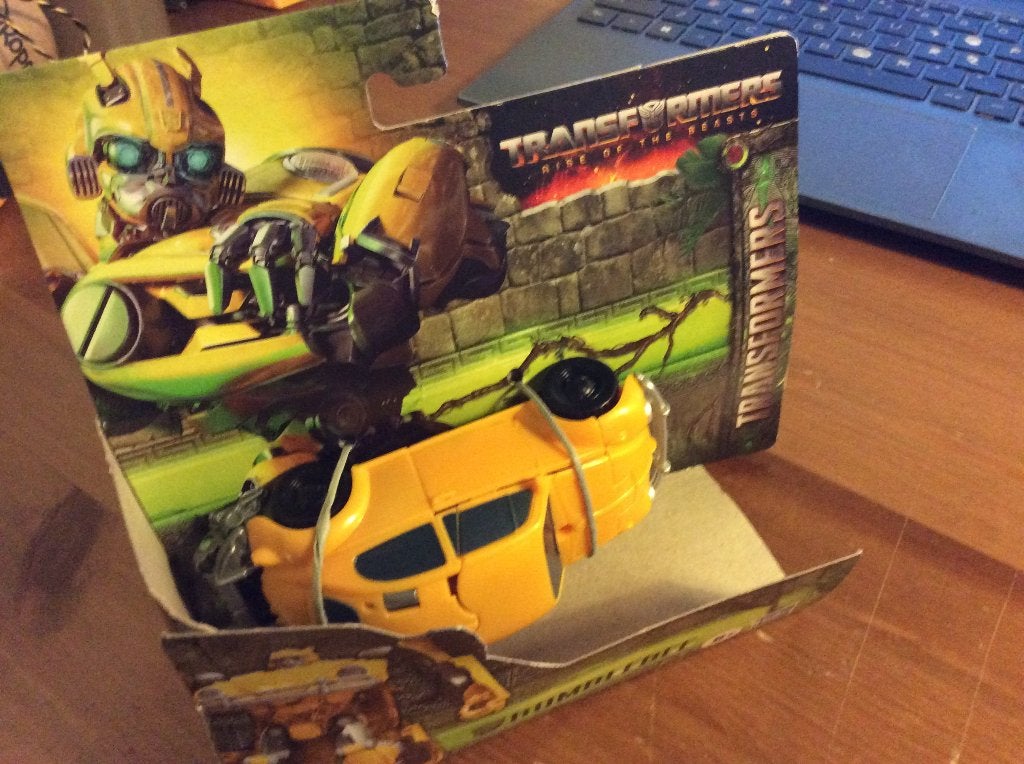 Transformers rise of the beast, Bumblebee. Hasbro 12cm Nieuw, Verzamelen, Transformers, Overige generaties, Ophalen of Verzenden