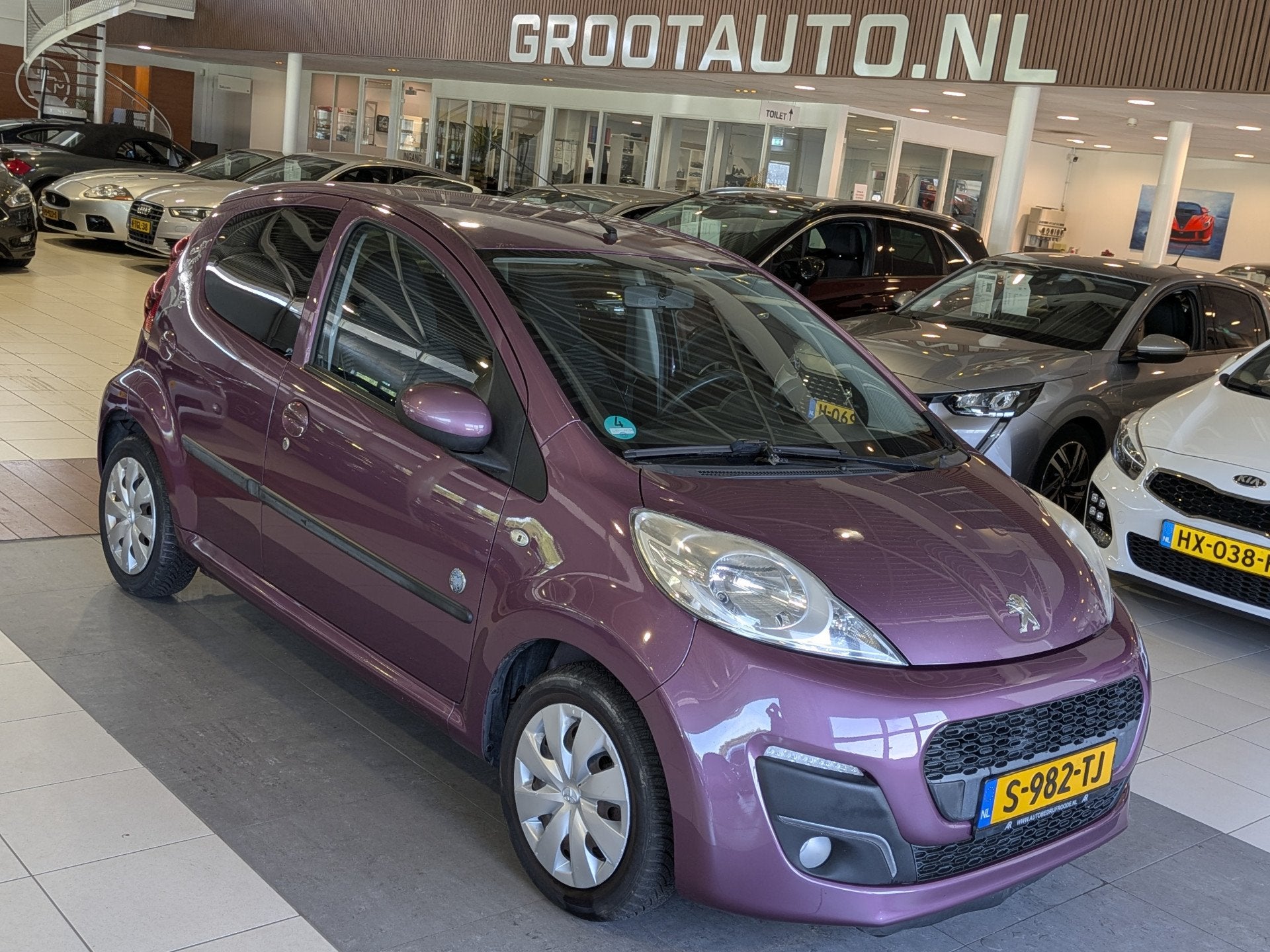 Peugeot 107 1.0 Première Airco, Stuurbekrachtiging, Auto's, Peugeot, Voorwielaandrijving, Euro 5, Stof, Gebruikt