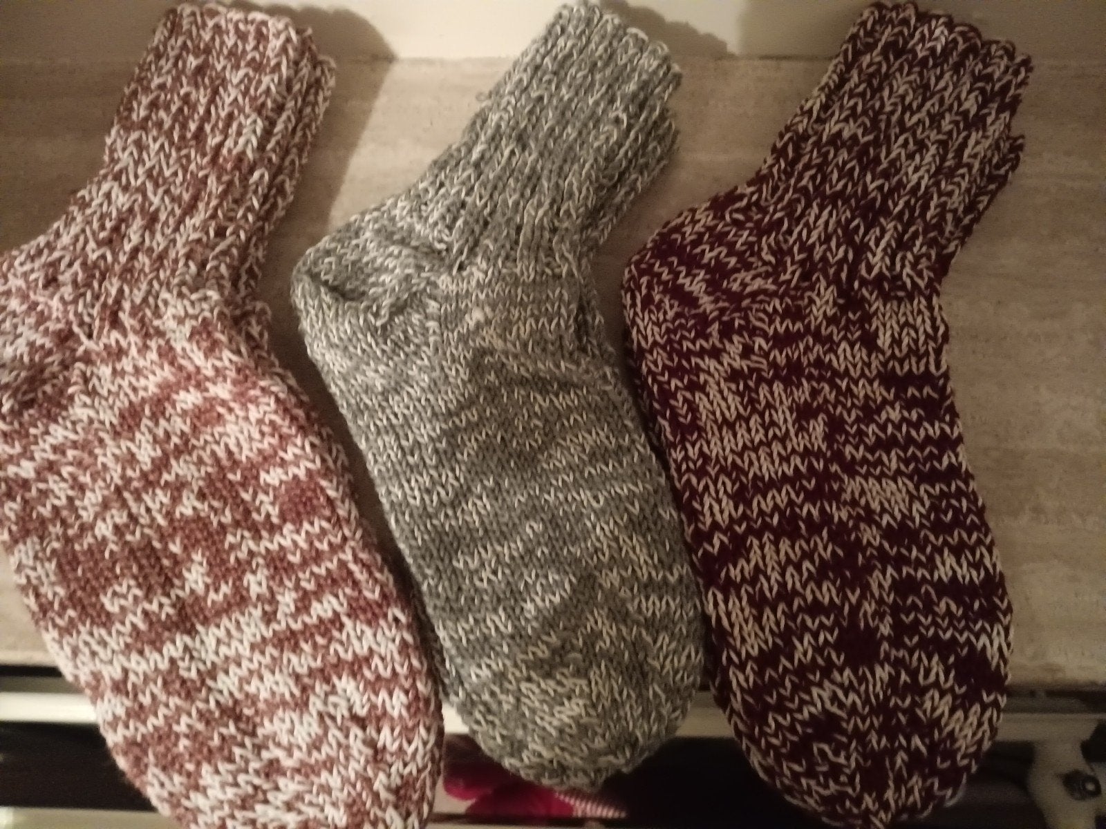 Handgebreide sokken - Ideaal als sloffen of bedsokken, Ophalen of Verzenden, Nieuw, Sokken en Kniesokken