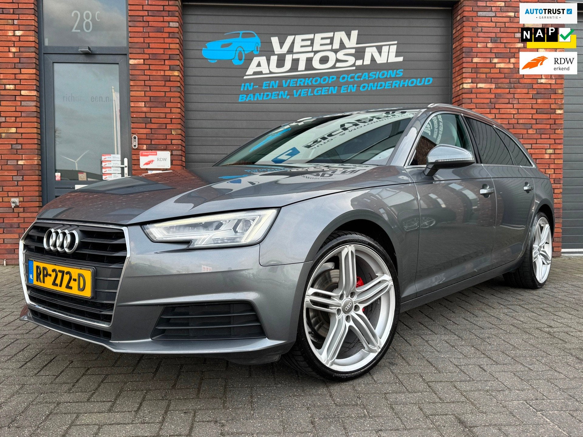 Audi A4 Avant 1.4 Automaat LED Cruise Navi Trekhaak NAP!, Auto's, Gebruikt, Euro 6, 4 cilinders, 150 pk