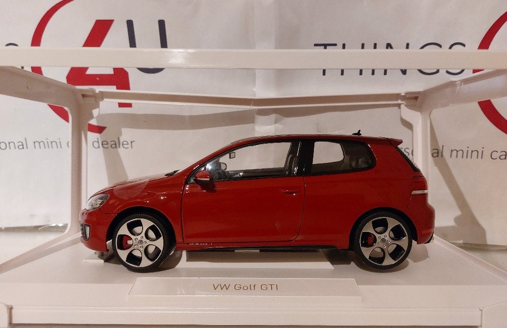 Norev 1:18 Volkswagen Golf GTI 2009 Tornado Red nieuw, Hobby en Vrije tijd, Modelauto's | 1:18, Ophalen of Verzenden, Nieuw, Auto