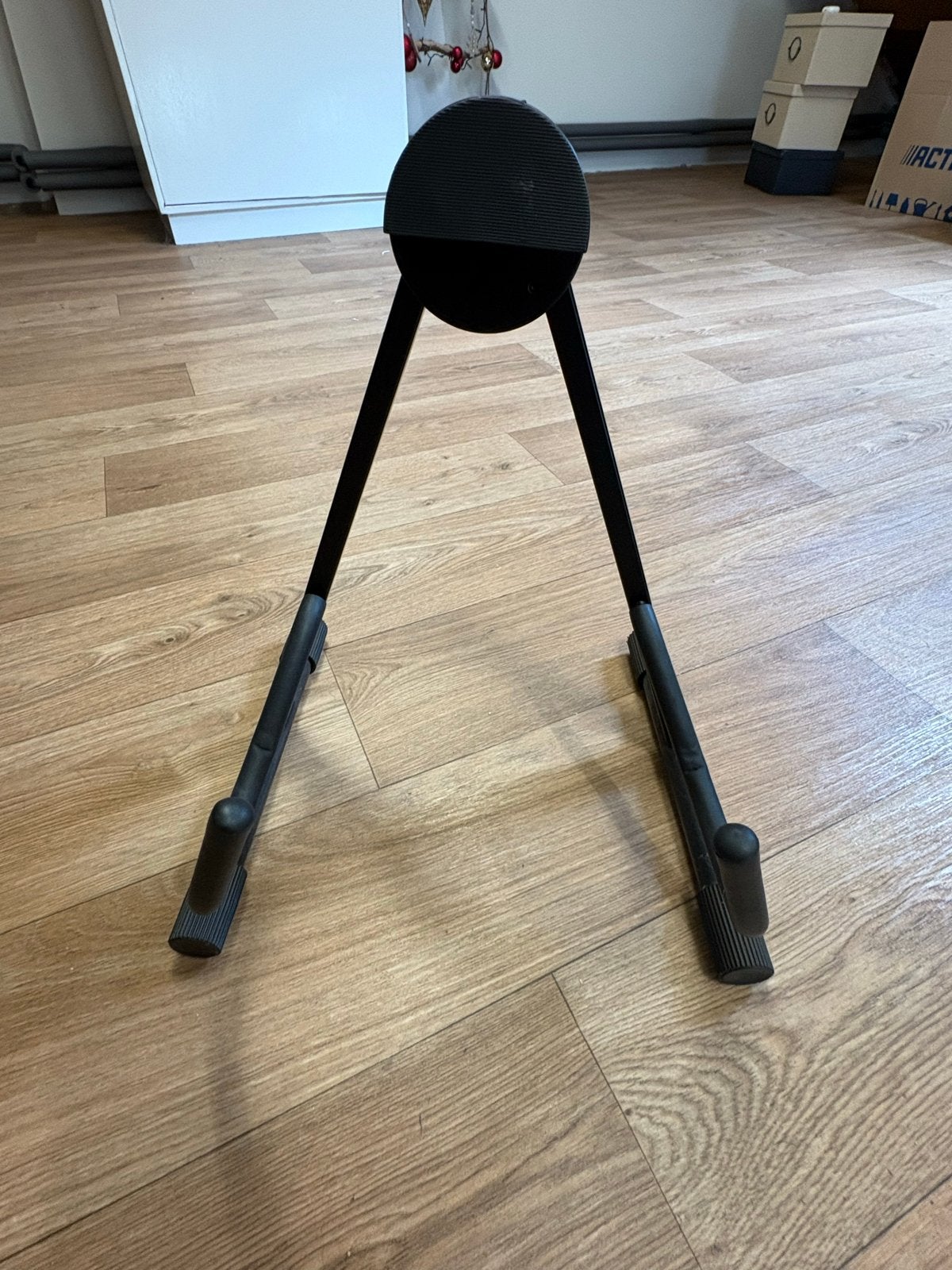 Gitaar standaard - Staal en rubber - 40x28 cm, Muziek en Instrumenten, Standaards, Ophalen, Gebruikt, Instrumentstandaard, Gitaar