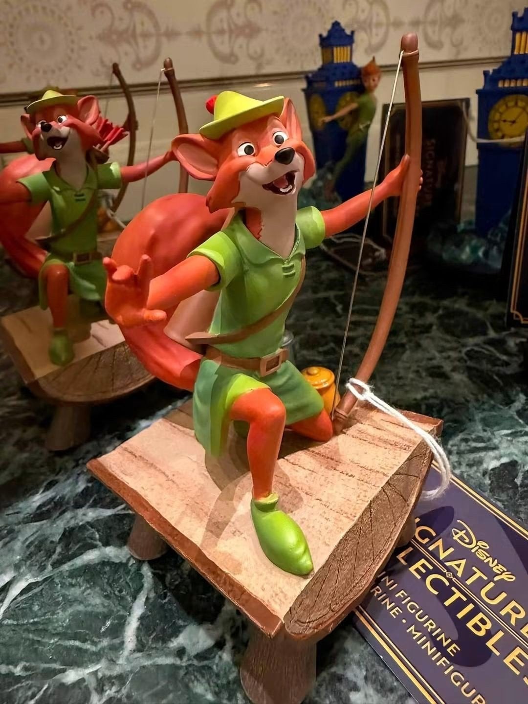 Disneyland Parijs beeldje Robin Hood, Verzamelen, Ophalen of Verzenden, Overige figuren, Nieuw, Beeldje of Figuurtje