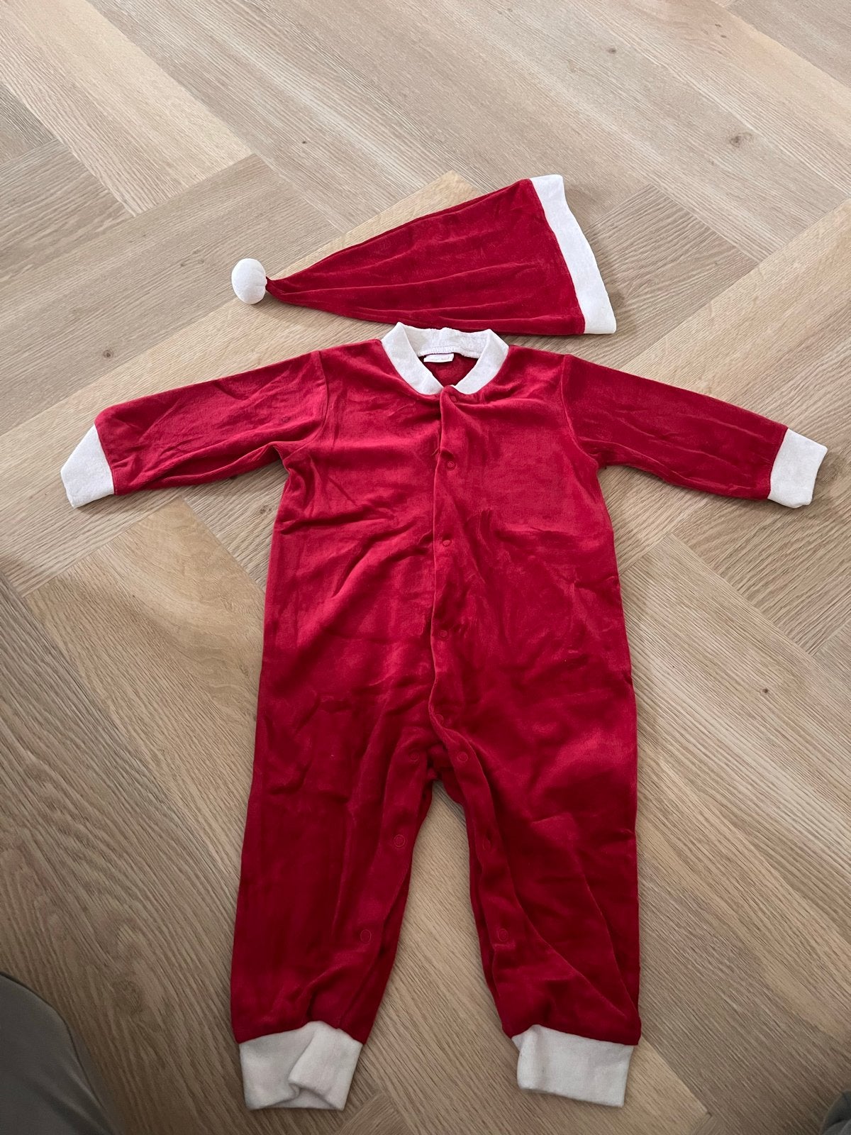 Schattig rood kerstpakje voor baby's, maat 80, Ophalen of Verzenden, Zo goed als nieuw, Jongetje of Meisje, Setje