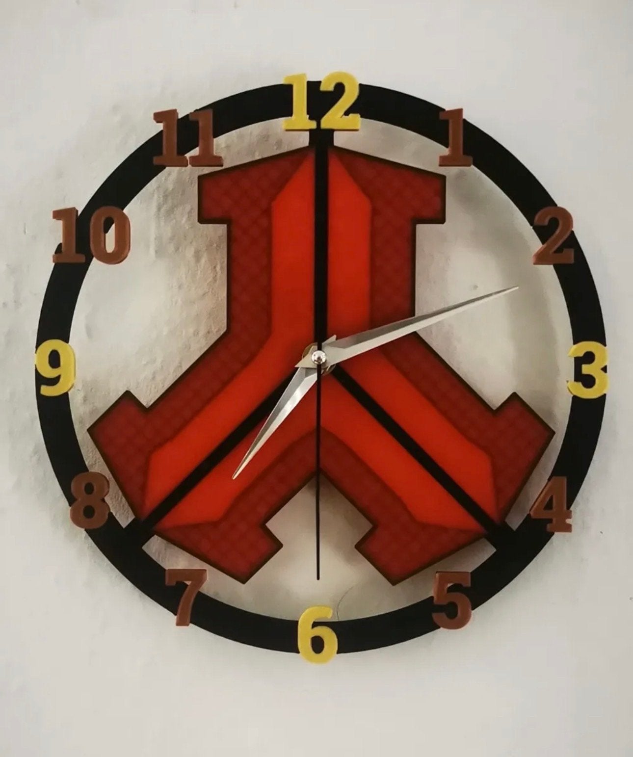 Wandklok Defqon.1 design - 26 cm doorsnede, Verzenden, Nieuw, Gebruiksvoorwerp